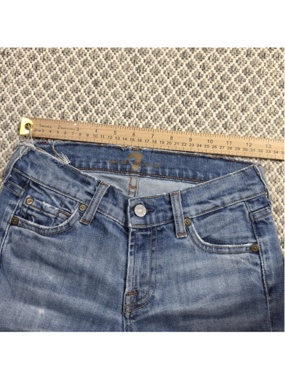 7 For All Mankind Dojo Flare Jeans Women’s Size 25 Distressed Medium Wash - Picture 9 of 12
